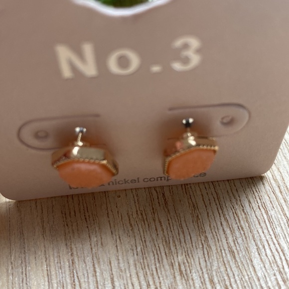 No. 3 Stud Sparkle Druzy Earrings 💗 Peach & Gold - Picture 9 of 9